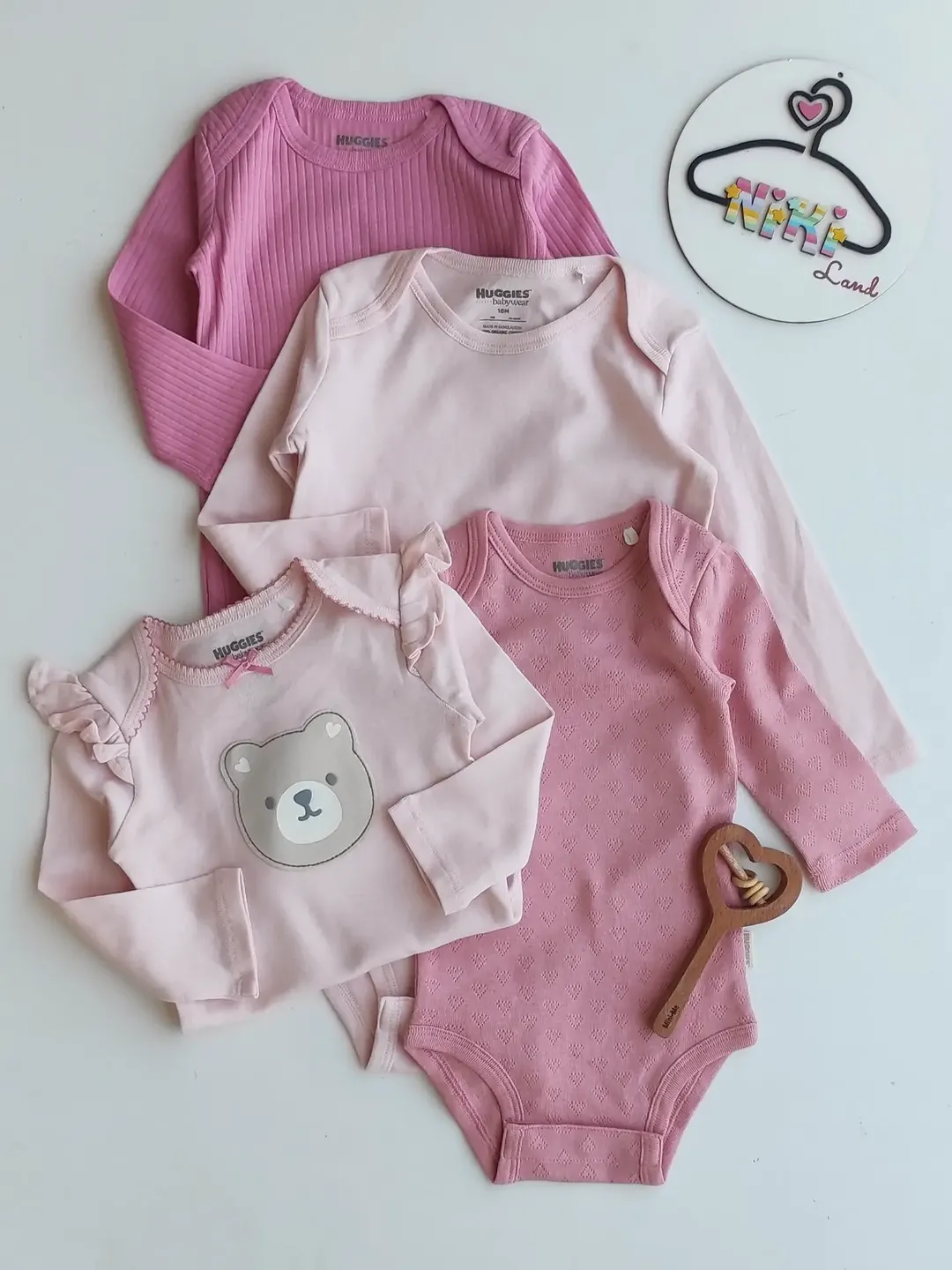 بادی آستین بلند وارداتی برند HUGGIES کد ۴۲۳